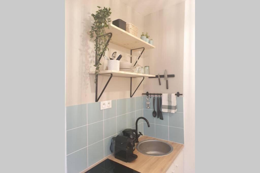 Home Sweet Home Pigalle Montmartre Jungle Paris Ngoại thất bức ảnh